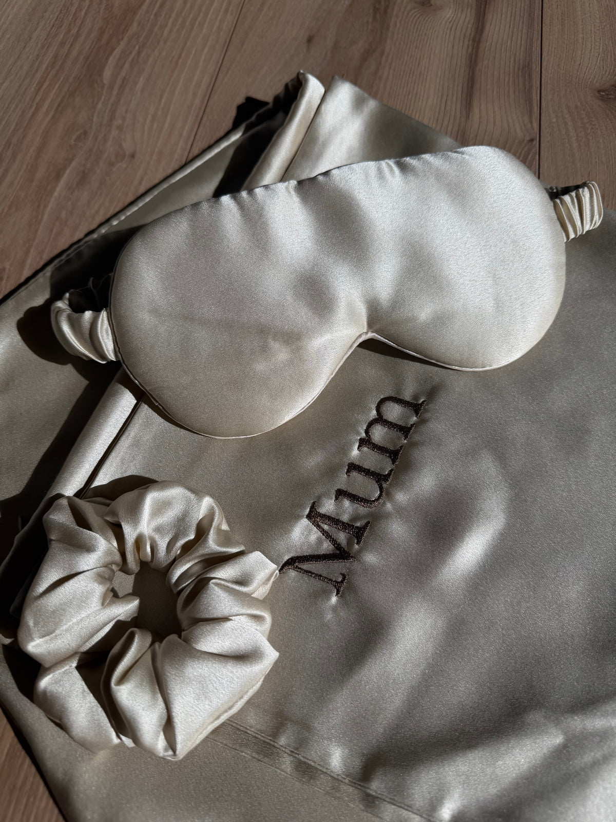 TAIE D'OREILLER 100% PURE SOIE BRODERIE - ÉDITION LIMITÉE
