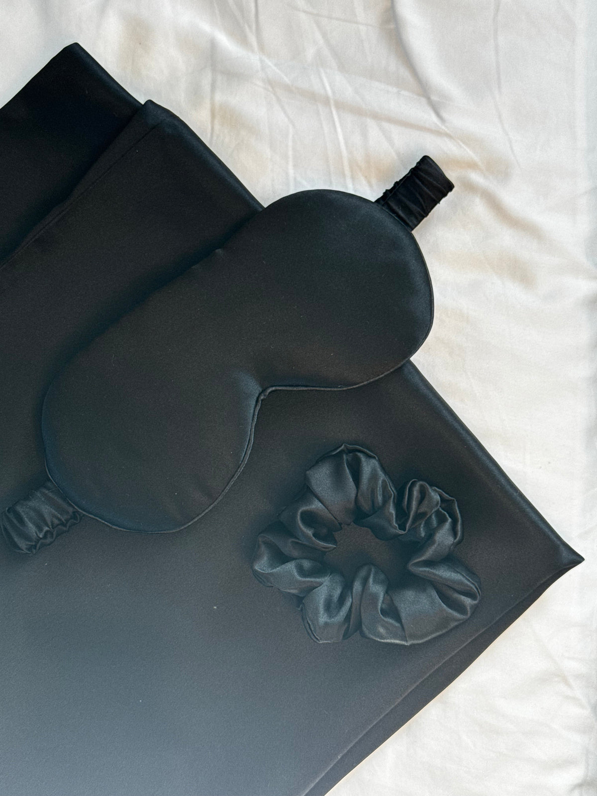 Coffret rituel de soin - 100% soie - Taie d’oreiller 65x65cm, masque & chouchou